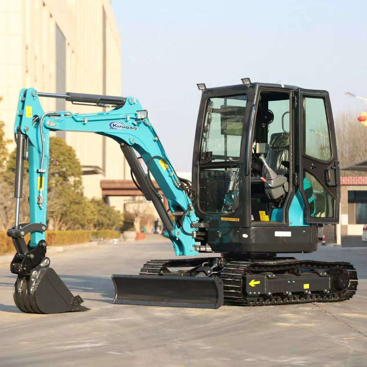 Мини-экскаватор 1.8 т, 1.2 т,  – обзор и цена Tractor Backhoe
