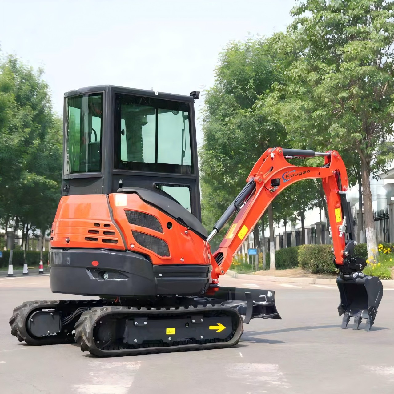 Мини-экскаватор 2-2,5 тонны с  – обзор и цена Tractor Backhoe
